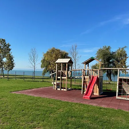 Seaforth アパート